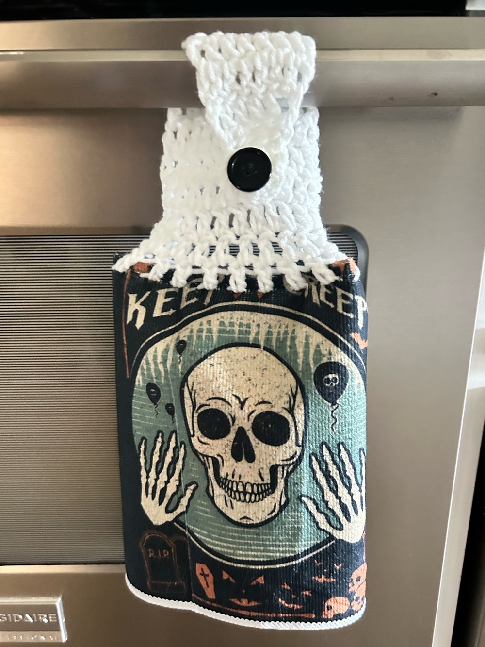 Handcrafted Halloween Black and Green Skeleton Hanging Kitchen Hand Towel - Picture 9 of 9